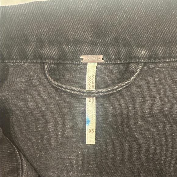 Free people black Jean jacket - Picture 2 of 3